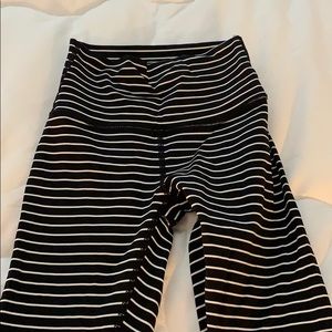 Lululemon wunder under 2 EUC